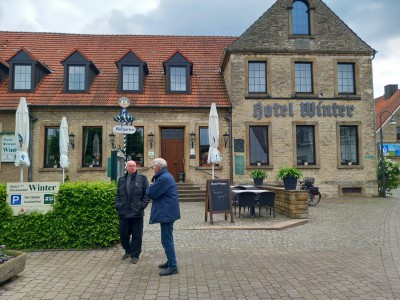 5 Aangekomen bij hotel De Winter.jpg