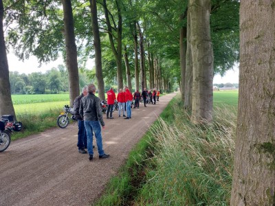 11-Even de beentjes strekken.jpg